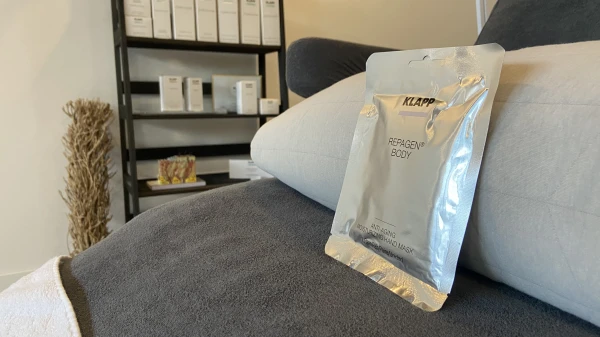 Sprankeling Beautycare salon de weere. Gezichtsbehandeling, winter, handpakking, masker, cadeau